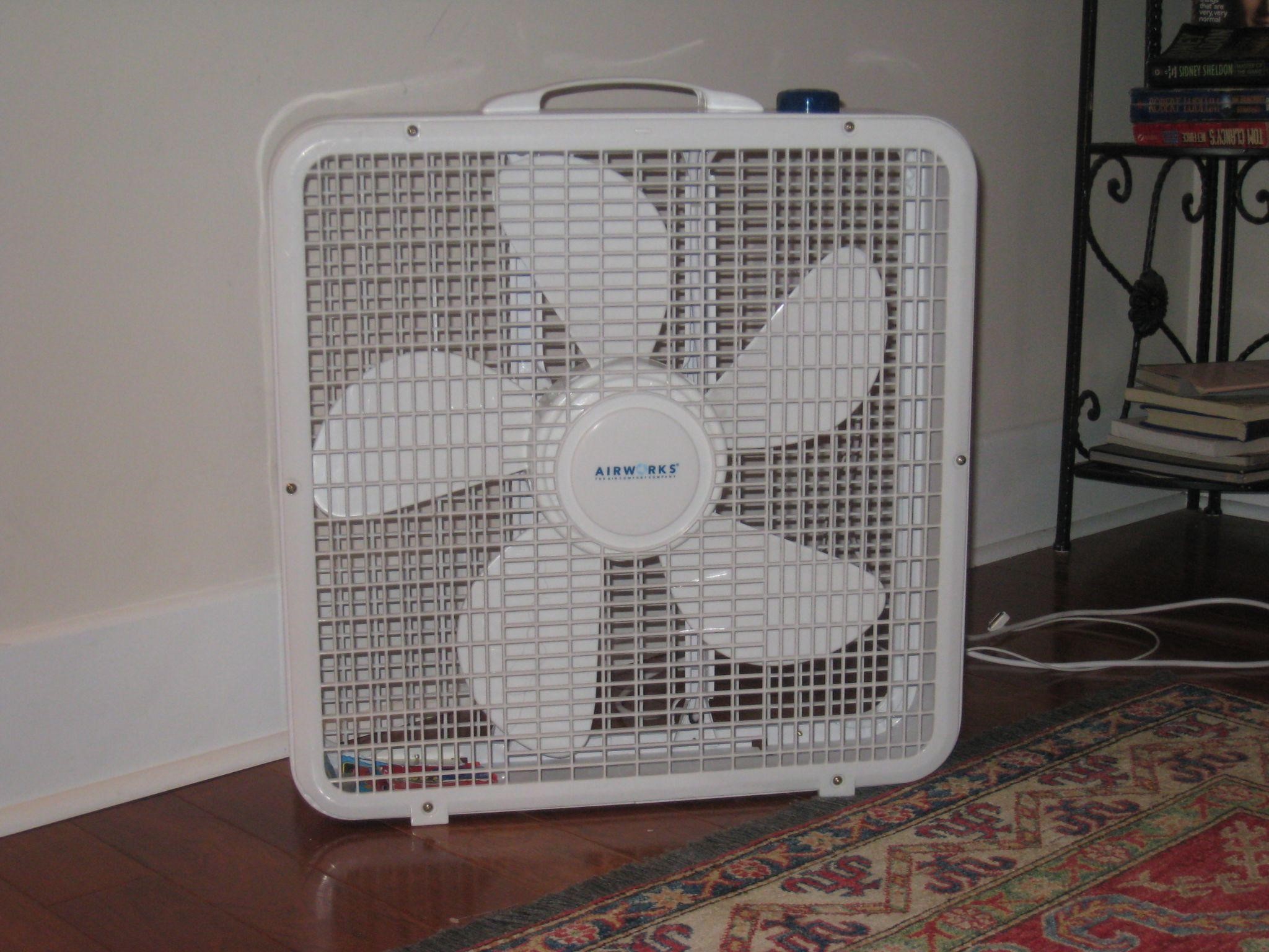 How to Position Fans for Optimal Airflow to Cool a Room