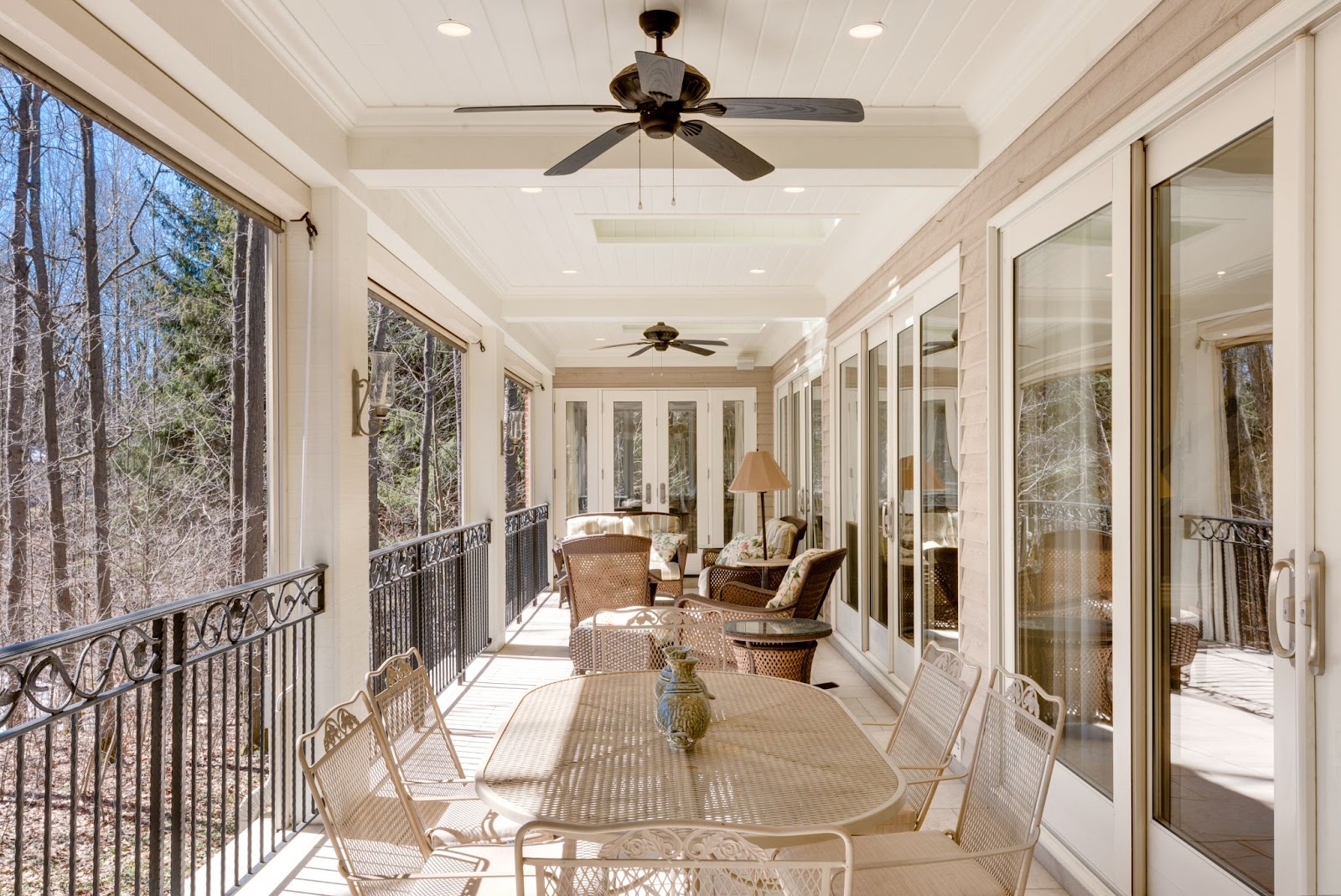 Key Differences Between Indoor Outdoor Ceiling Fans